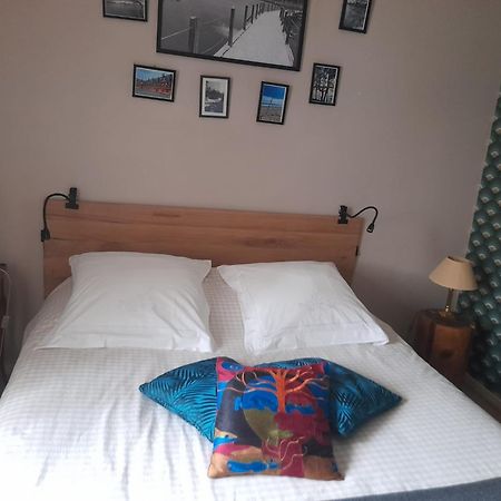 Marcilly-Ogny Aux Glycines Bed & Breakfast エクステリア 写真