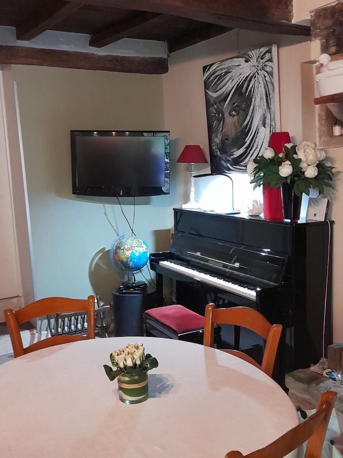 Marcilly-Ogny Aux Glycines Bed & Breakfast エクステリア 写真